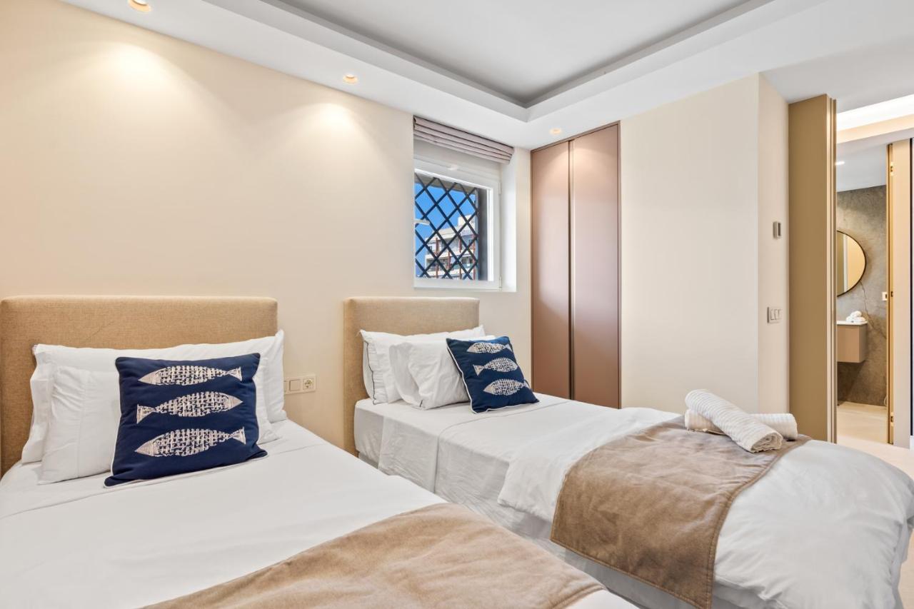 Fully Renovated Frontline Flat Apartment Марбеля Екстериор снимка